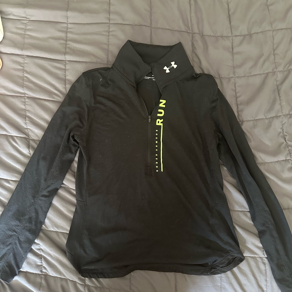 Under Armor women’s half zip running top